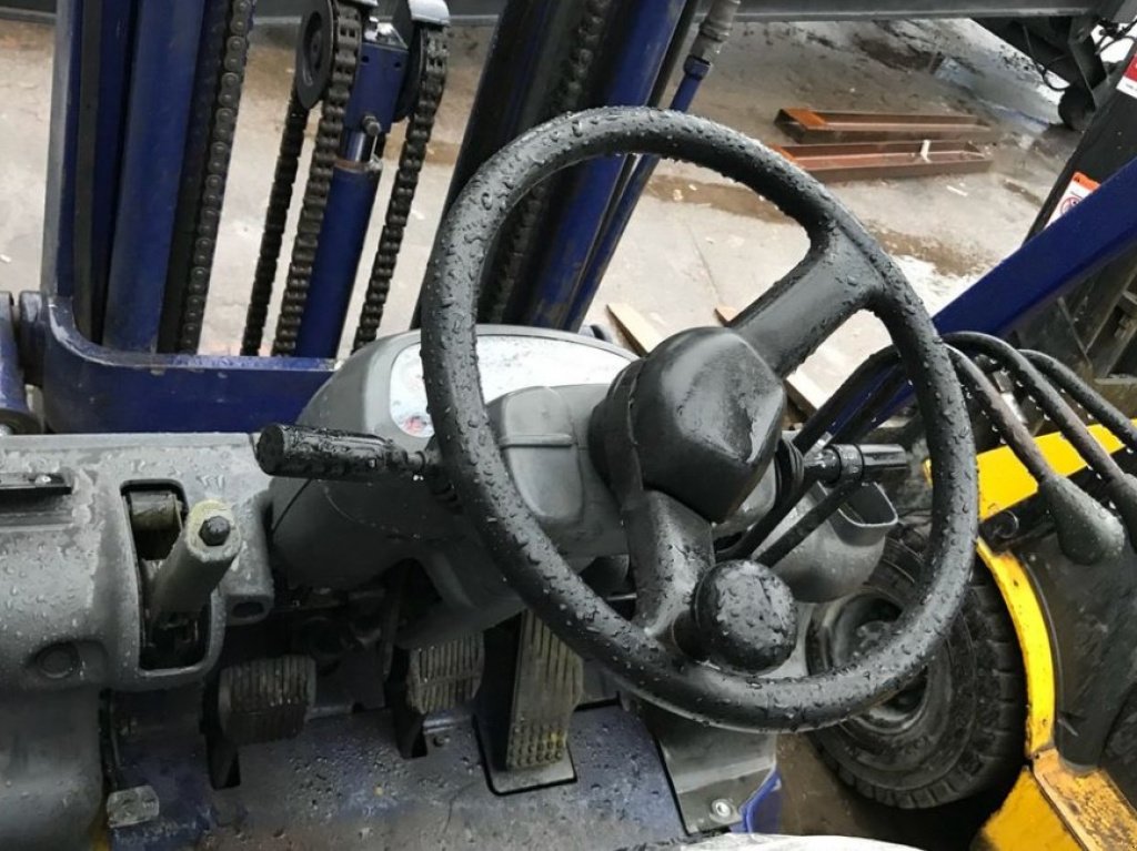 Gabelstapler des Typs Komatsu FD25T-14,  in Київ (Bild 4)