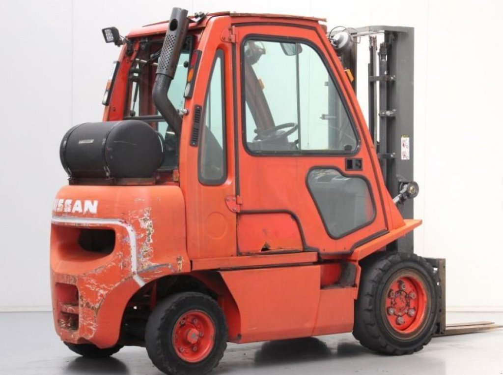 Gabelstapler des Typs Nissan UDO2A25PQ,  in Київ (Bild 1)