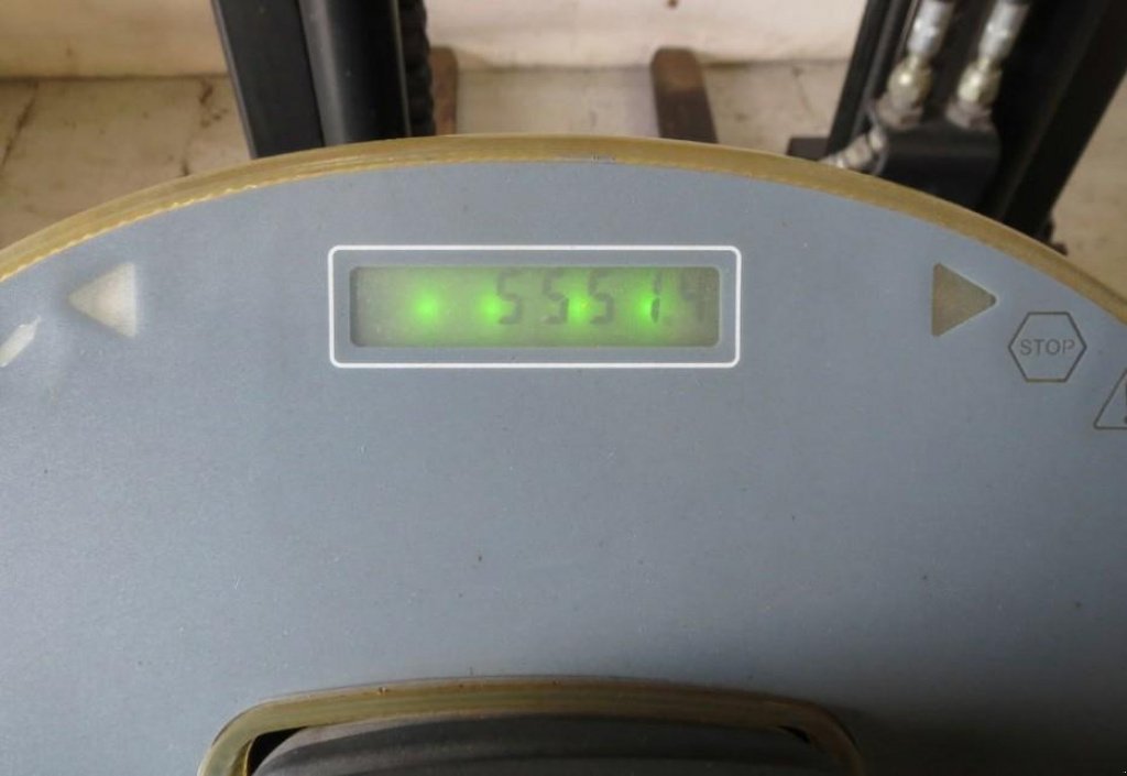 Gabelstapler des Typs Clark C 30 L,  in Київ (Bild 3)