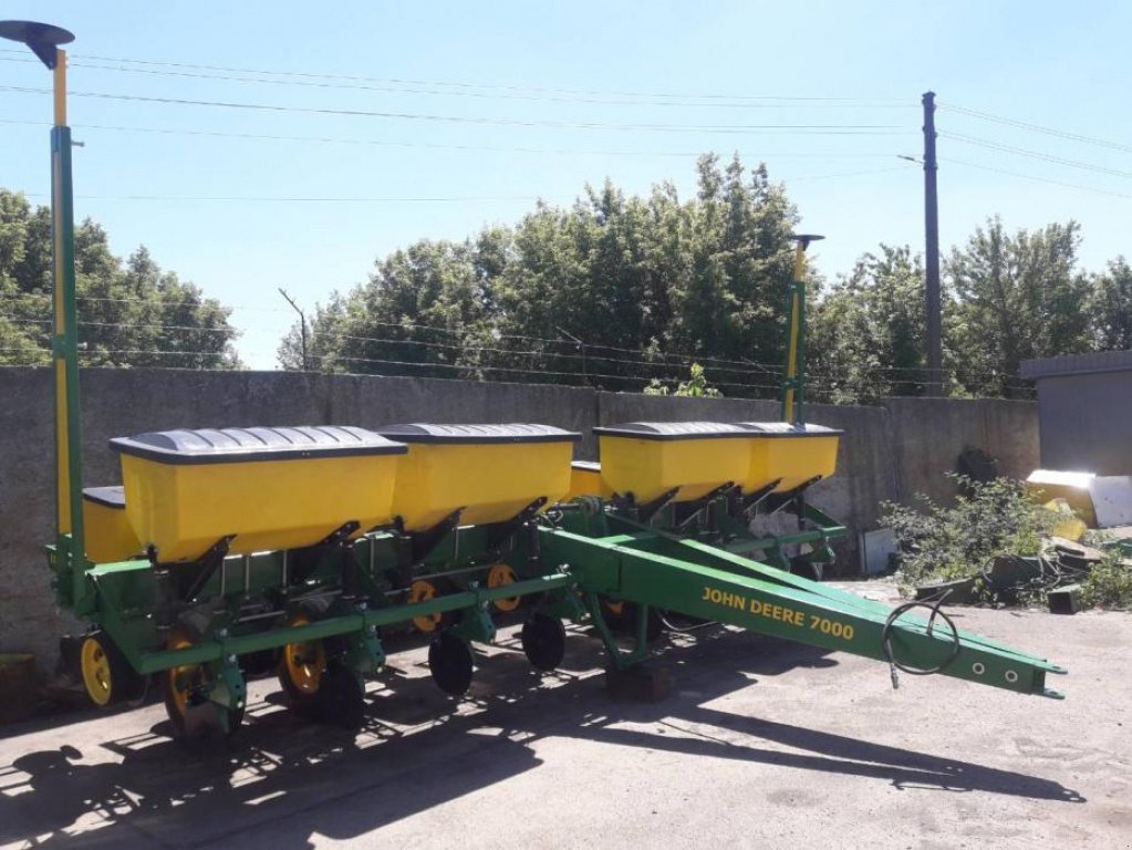 Direktsaatmaschine des Typs John Deere 7000,  in Суми (Bild 3)
