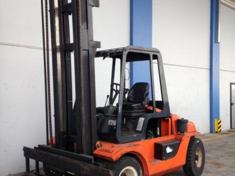 Gabelstapler des Typs Lugli 60 CE,  in Київ (Bild 1)