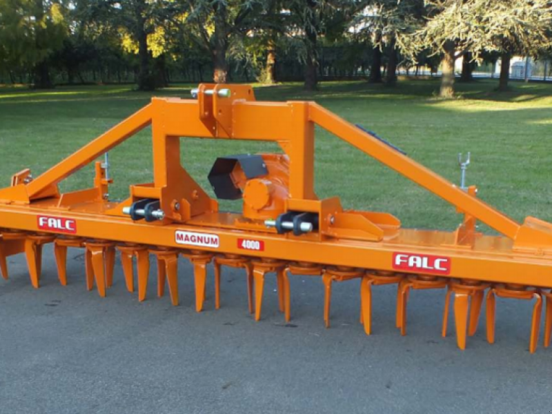 Kartoffelpflegetechnik des Typs Falc Magnum,  in Київ (Bild 1)