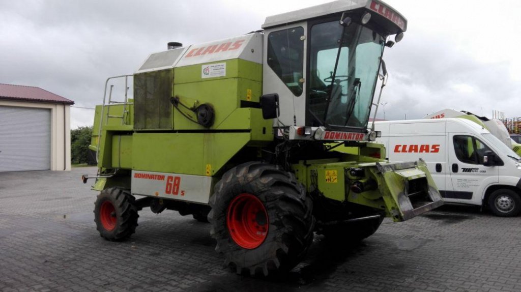 Oldtimer-Mähdrescher des Typs CLAAS Dominator 68 S, Neumaschine in Полтава (Bild 5)
