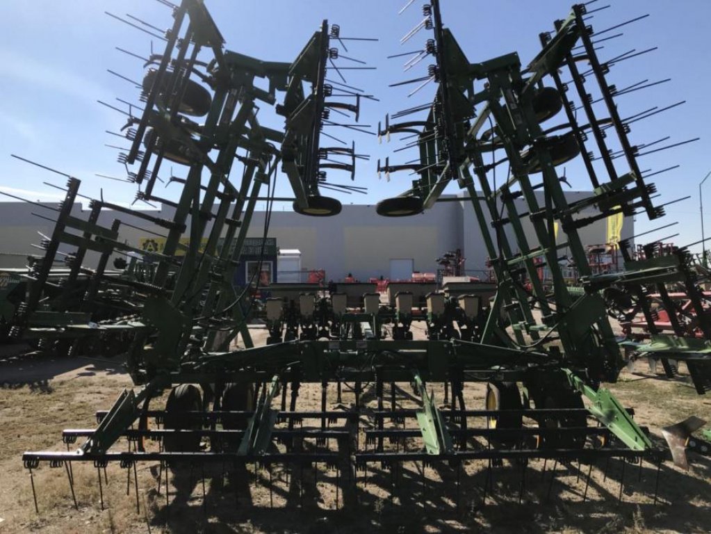 Kartoffelpflegetechnik des Typs John Deere 980,  in Кіровоград (Bild 5)