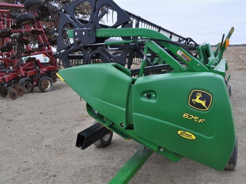 Schneidwerk des Typs John Deere 635F Hydro Flex,  in Кіровоград (Bild 1)