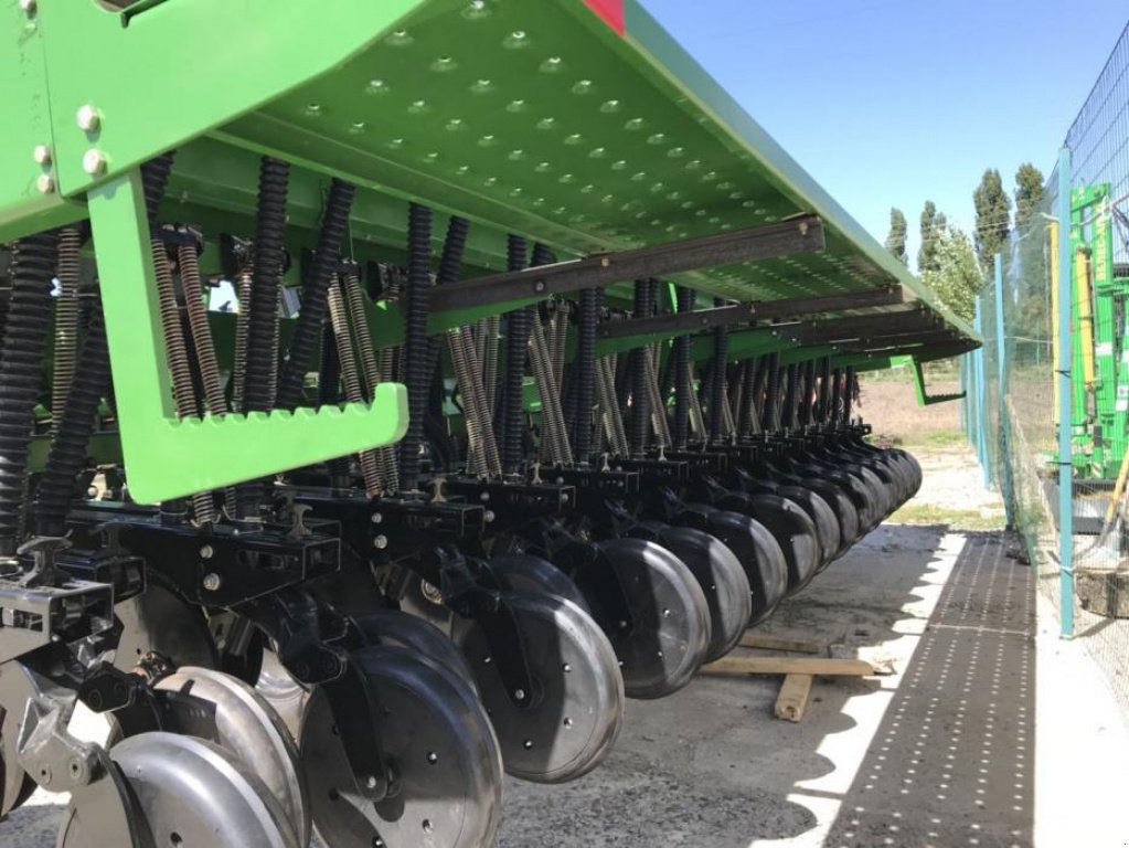 Direktsaatmaschine des Typs Great Plains CPH-2000,  in Кіровоград (Bild 2)