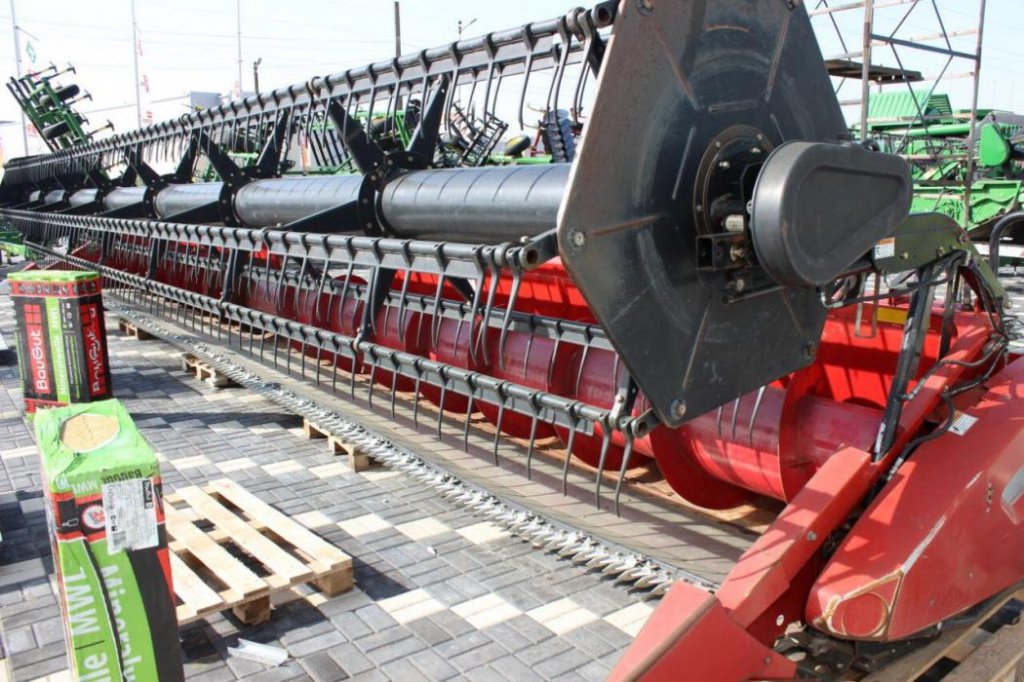 Schneidwerk des Typs Case IH 2020-10,  in Кіровоград (Bild 7)