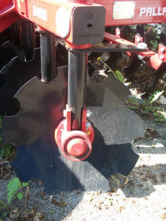 Wiesenegge des Typs CHERVONA ZIRKA Pallada 2400,  in Не обрано (Bild 2)