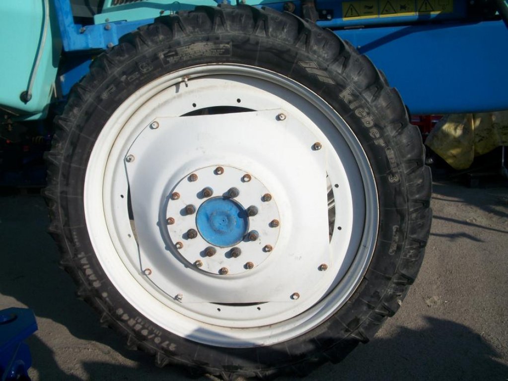 Selbstfahrspritze des Typs Berthoud Boxer 3000R, Neumaschine in Не обрано (Bild 8)