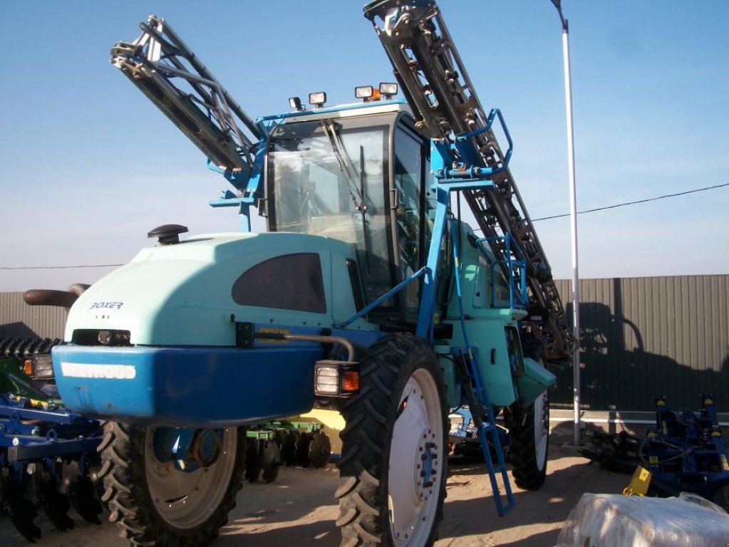 Selbstfahrspritze des Typs Berthoud Boxer 3000R, Neumaschine in Не обрано (Bild 9)