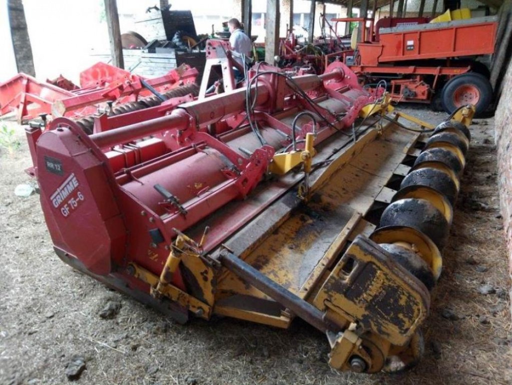 Dammformer des Typs Grimme GF 75-6,  in Кам'янка-Бузька (Bild 1)