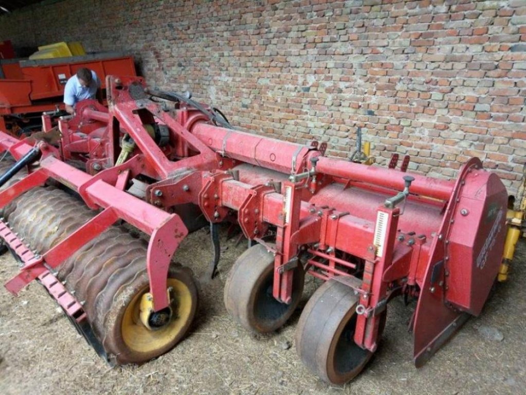 Dammformer des Typs Grimme GF 75-6,  in Кам'янка-Бузька (Bild 2)