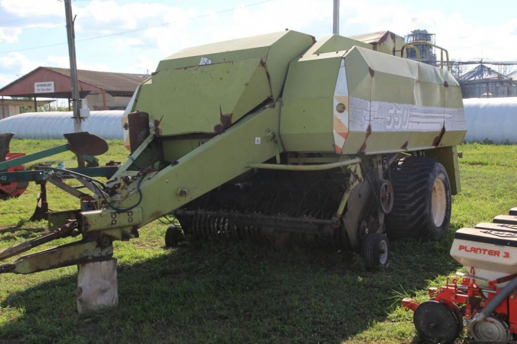 Hochdruckpresse des Typs MDW K 550,  in Київ (Bild 1)