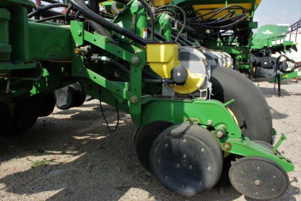 Sämaschine des Typs John Deere 1770,  in Кіровоград (Bild 3)