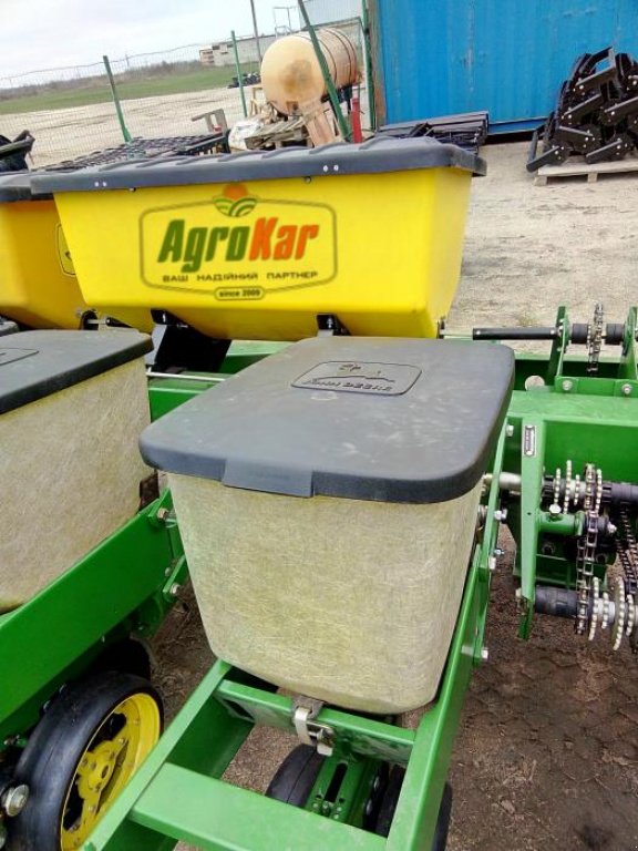 Direktsaatmaschine des Typs John Deere 7000,  in Кіровоград (Bild 4)