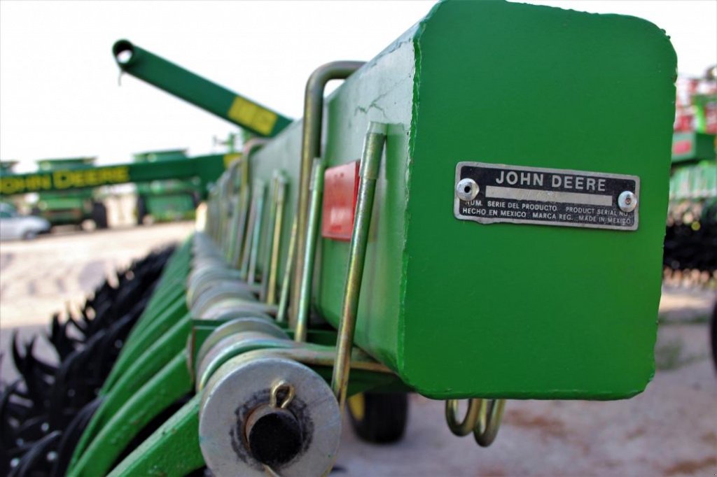 Wiesenegge des Typs John Deere 400 / 9,3,  in Кіровоград (Bild 8)