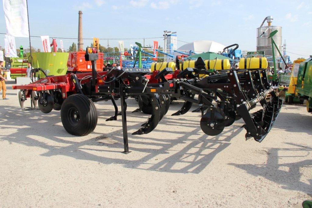 Spatenpflug des Typs Case IH Ecolo Tiger 530C,  in Кіровоград (Bild 3)