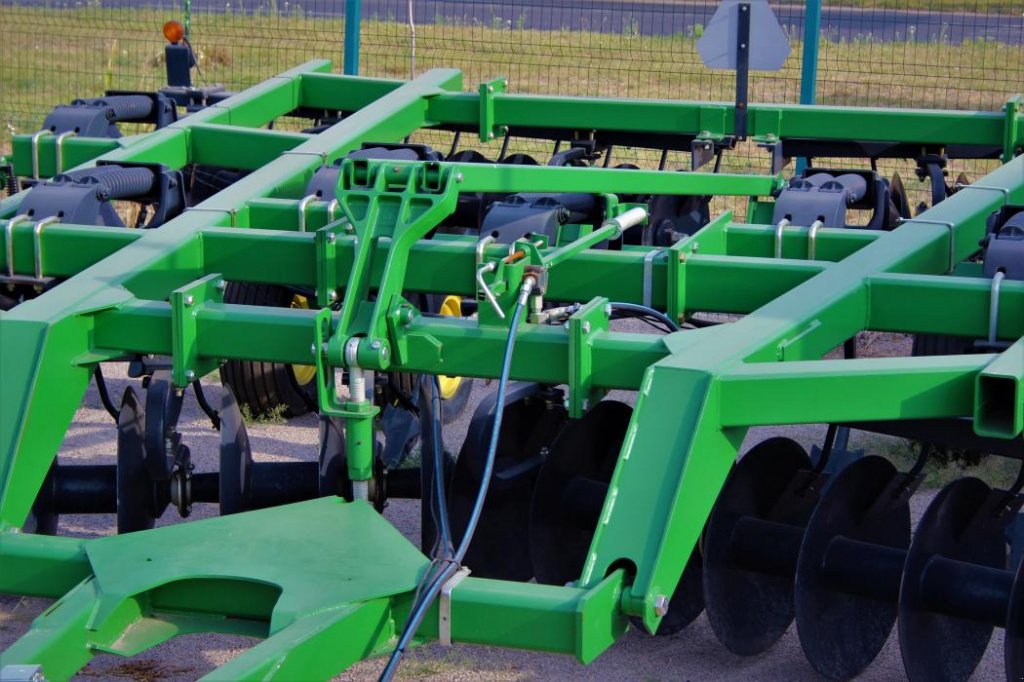 Spatenpflug des Typs John Deere 510,  in Кіровоград (Bild 3)