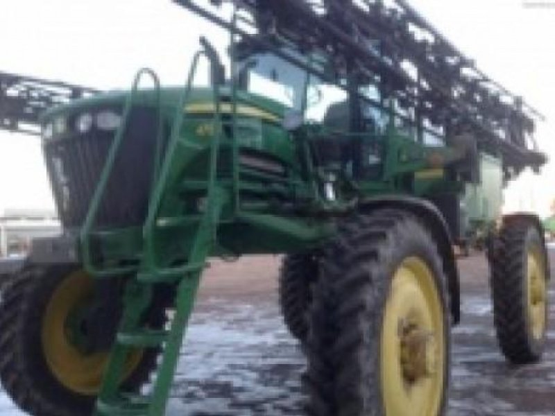 Selbstfahrspritze des Typs John Deere 4730,  in Київ (Bild 1)