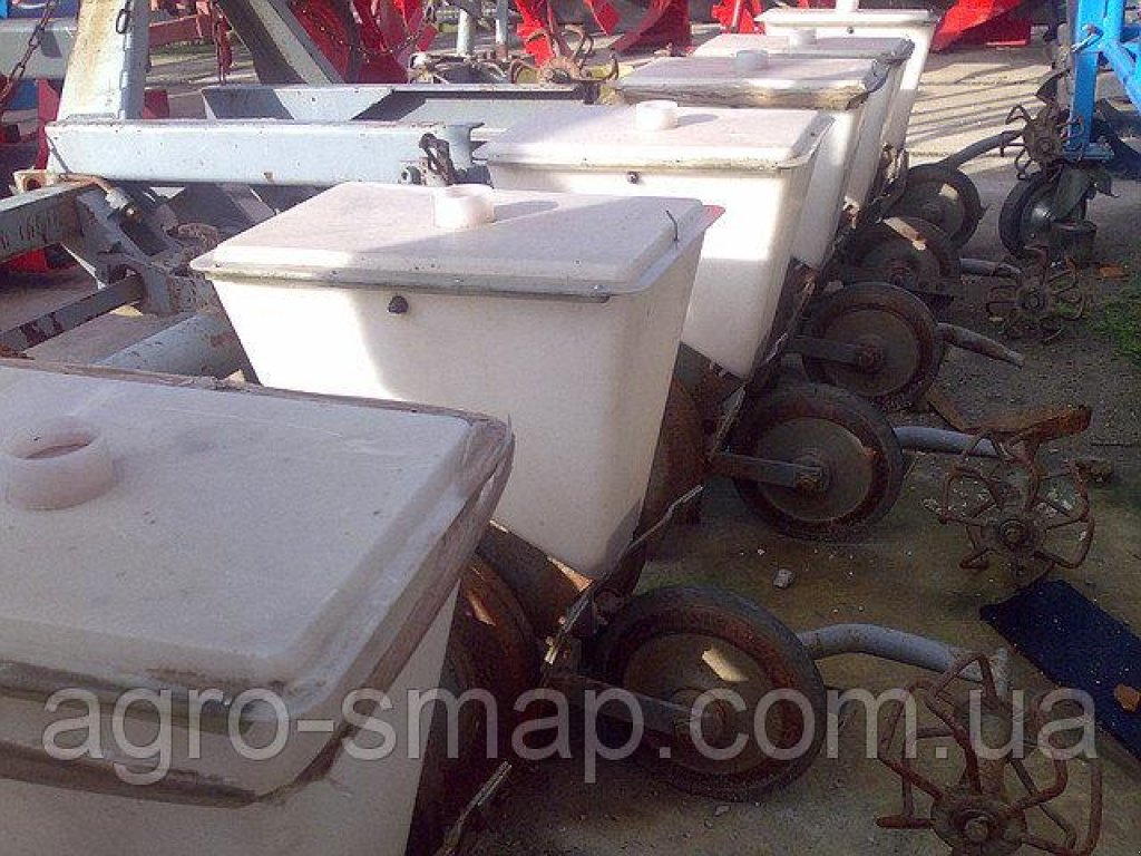 Direktsaatmaschine des Typs Agromet 6,  in Горохів (Bild 4)