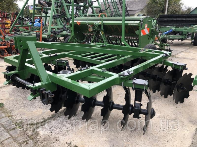 Wiesenegge des Typs BOMET U363/5,  in Горохів (Bild 1)