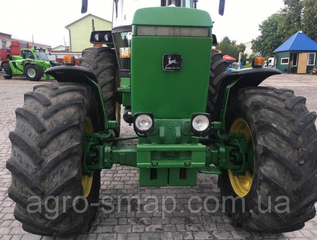 Oldtimer-Traktor des Typs John Deere 4450, Neumaschine in Горохів (Bild 7)