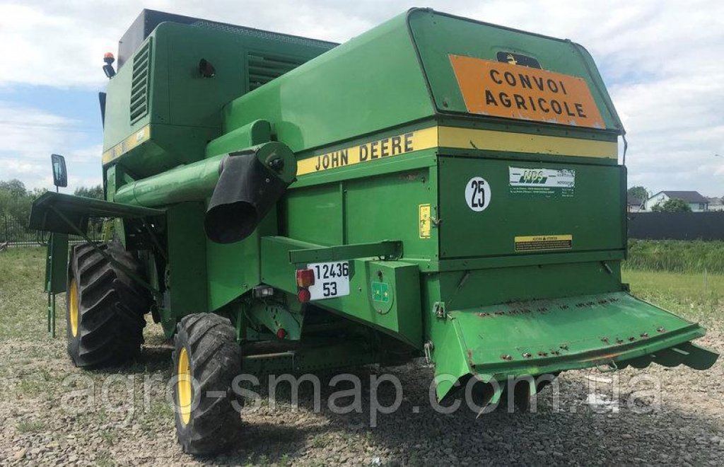 Oldtimer-Mähdrescher des Typs John Deere 1188, Neumaschine in Горохів (Bild 8)