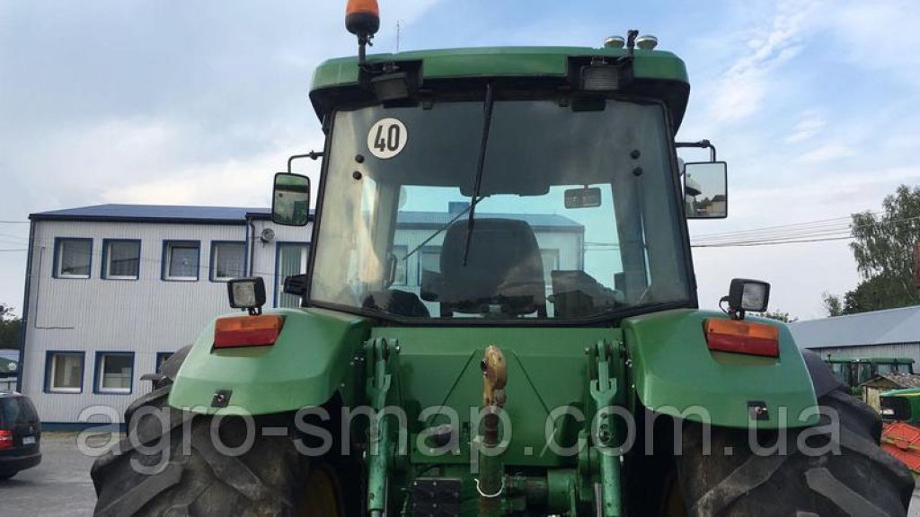 Oldtimer-Traktor des Typs John Deere 8200, Neumaschine in Горохів (Bild 4)