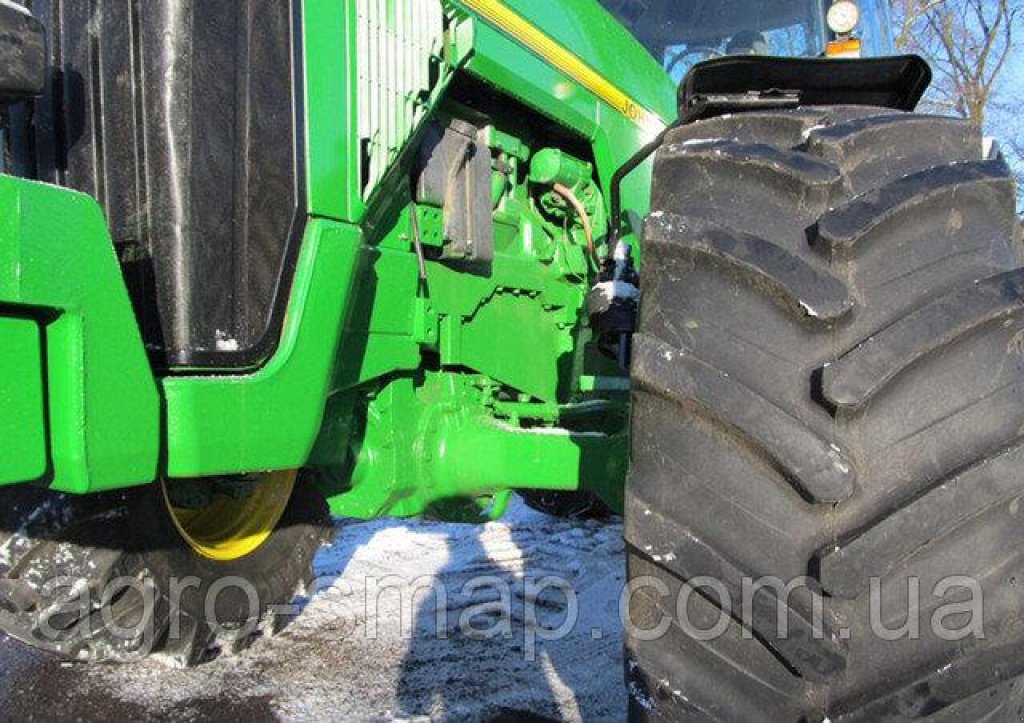 Oldtimer-Traktor des Typs John Deere 8300, Neumaschine in Горохів (Bild 3)