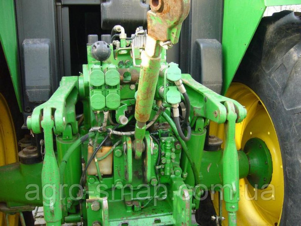 Oldtimer-Traktor des Typs John Deere 6910, Neumaschine in Горохів (Bild 8)