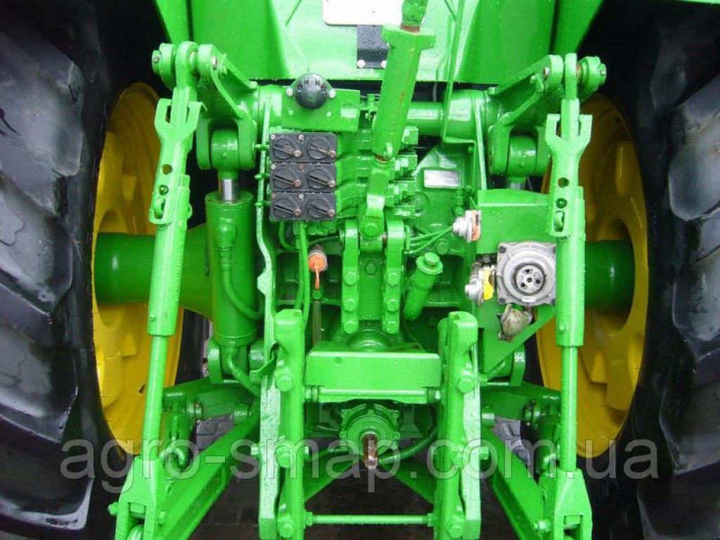 Oldtimer-Traktor des Typs John Deere 8300, Neumaschine in Горохів (Bild 5)
