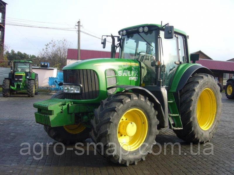 Oldtimer-Traktor des Typs John Deere 7530, Neumaschine in Горохів (Bild 1)