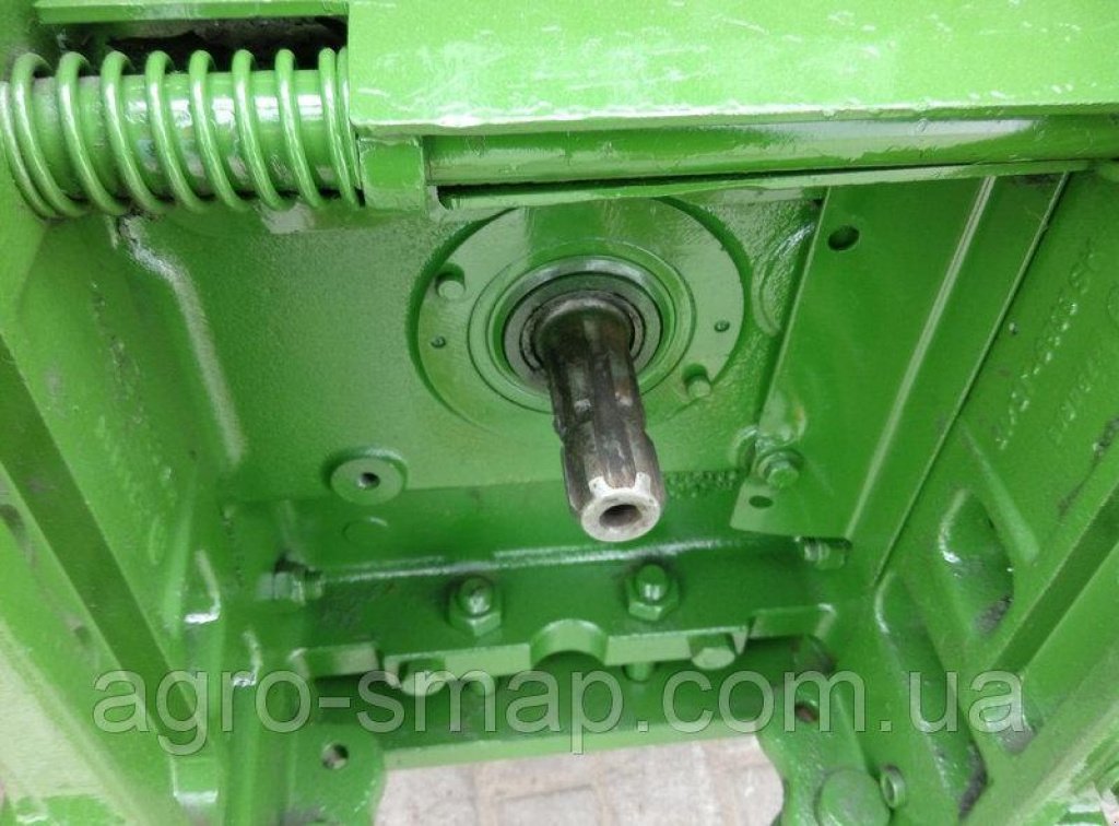 Oldtimer-Traktor des Typs John Deere 7720, Neumaschine in Горохів (Bild 5)