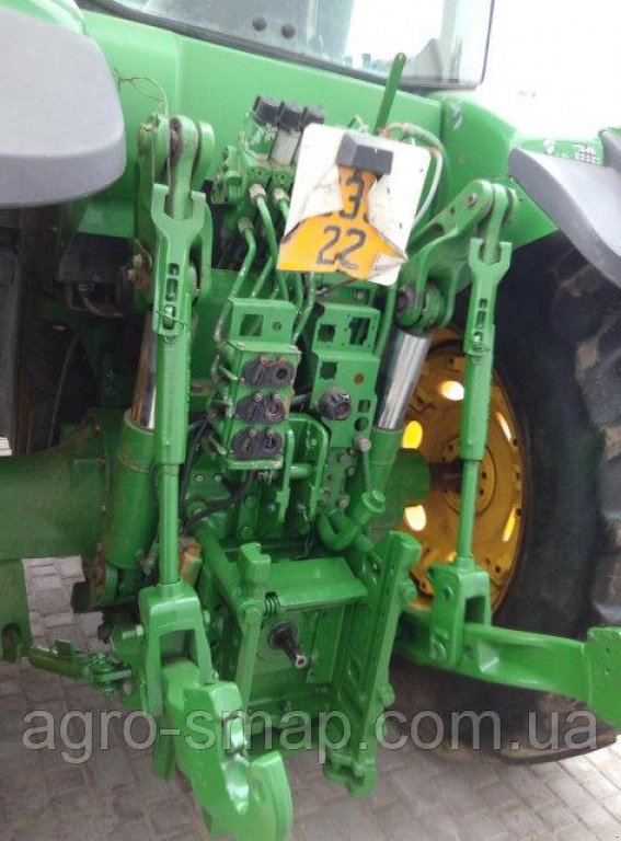 Oldtimer-Traktor des Typs John Deere 7720, Neumaschine in Горохів (Bild 8)