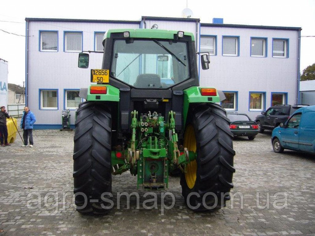 Oldtimer-Traktor des Typs John Deere 6610, Neumaschine in Горохів (Bild 5)