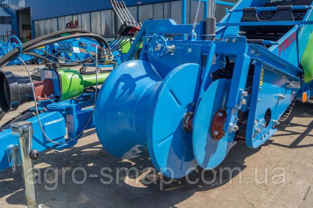 Kartoffelvollernter des Typs Krukowiak Pyrus II,  in Горохів (Bild 3)