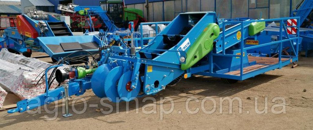 Kartoffelvollernter des Typs Krukowiak Pyrus II,  in Горохів (Bild 1)