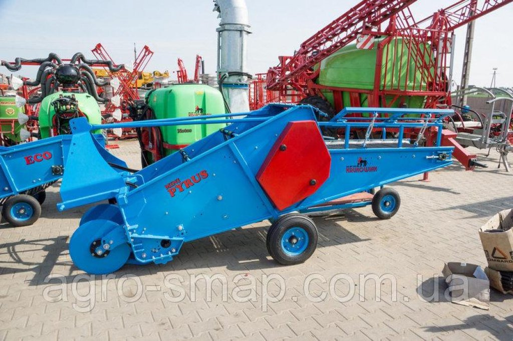 Kartoffelvollernter des Typs Krukowiak Mini Pyrus 1,  in Горохів (Bild 9)