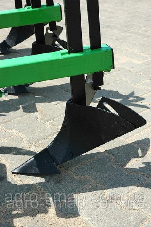 Dammformer des Typs BOMET P 475,  in Горохів (Bild 3)