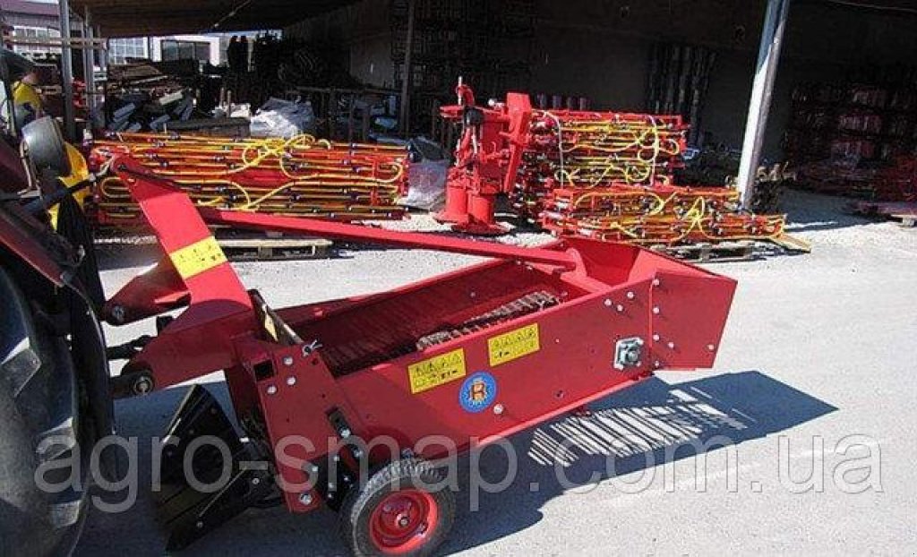 Kartoffelvollernter des Typs Wirax 1 / 0,625-0,675,  in Горохів (Bild 3)