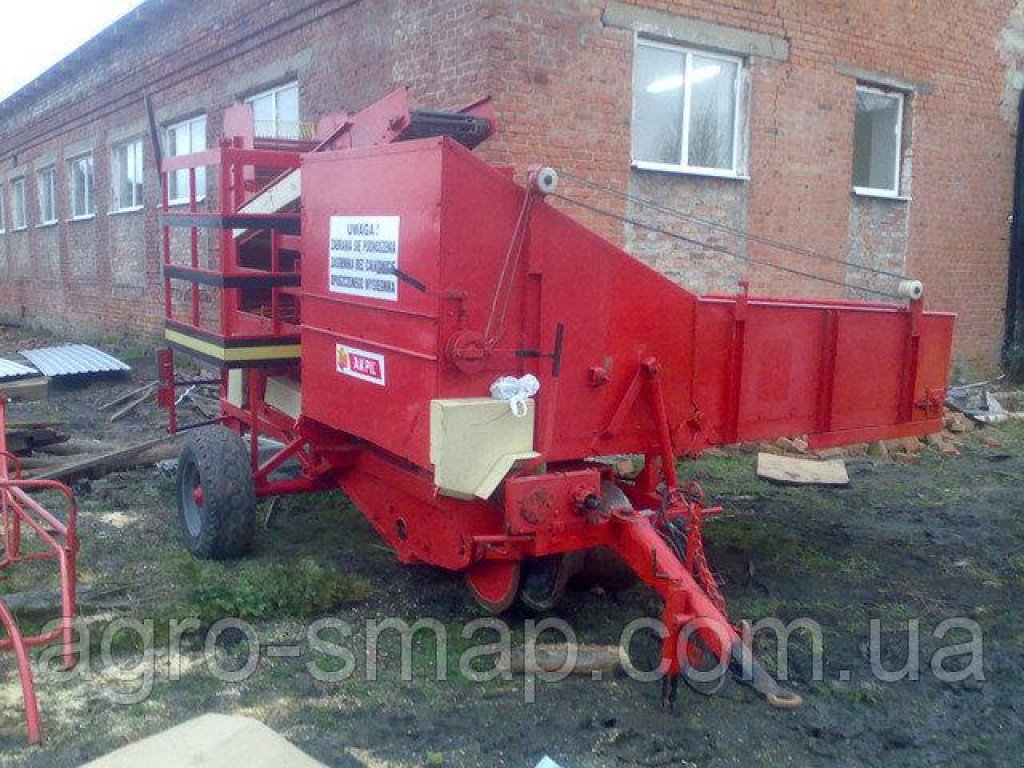 Kartoffelvollernter des Typs Akpil Z 608,  in Горохів (Bild 1)