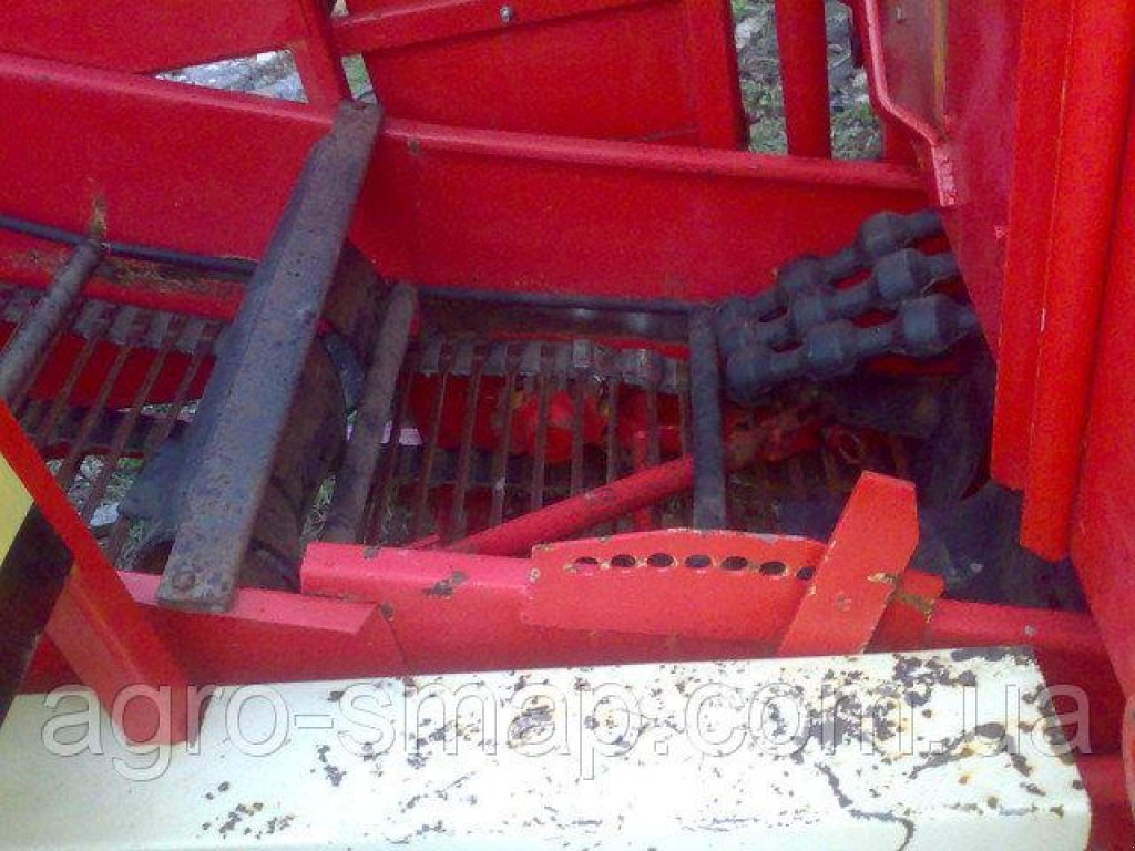 Kartoffelvollernter des Typs Akpil Z 608,  in Горохів (Bild 5)