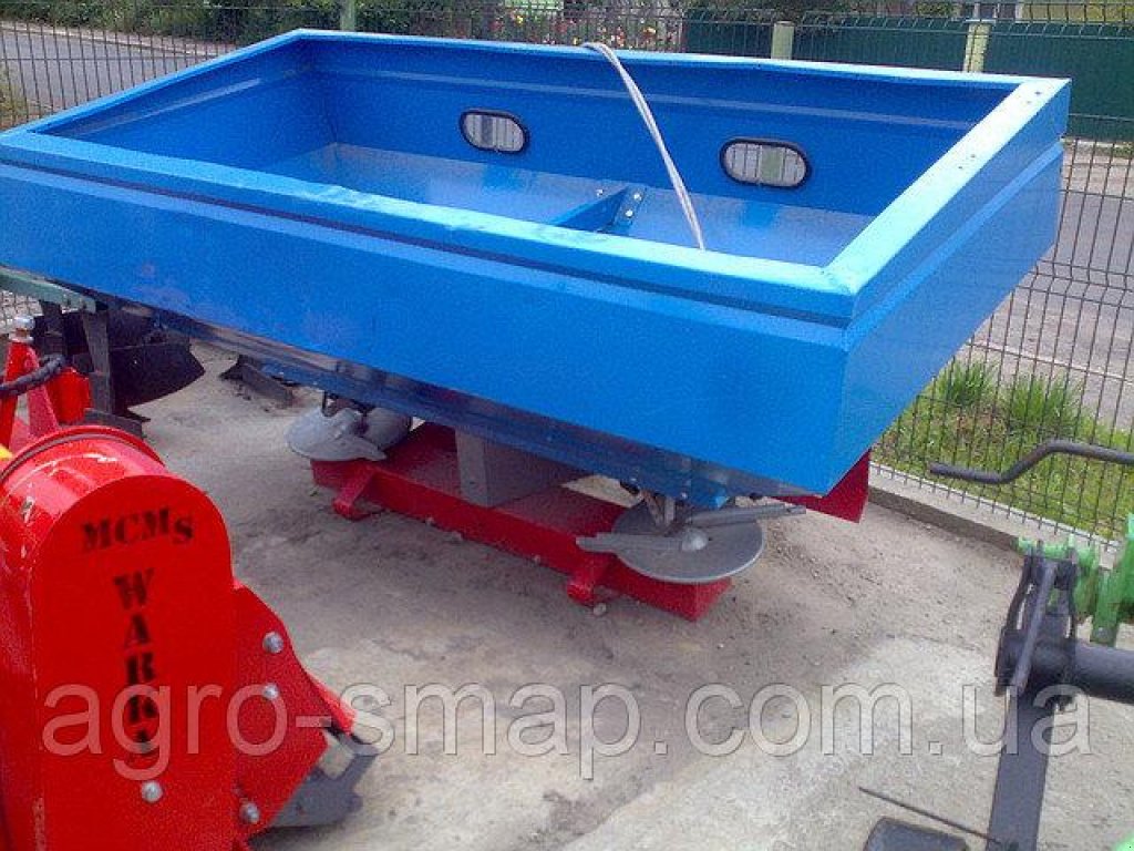 Sandstreuer & Salzstreuer des Typs Nordsten TF 1500,  in Горохів (Bild 6)