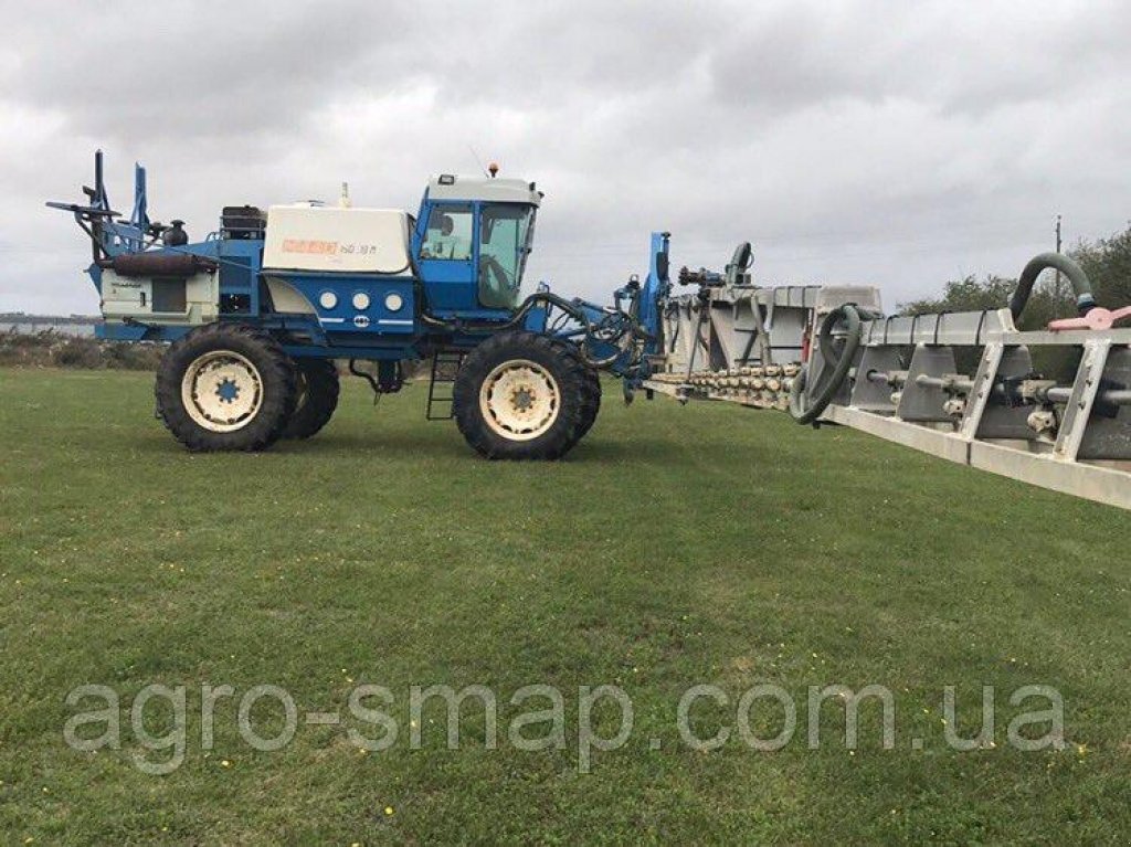 Selbstfahrspritze des Typs Matrot M44D 3750,  in Горохів (Bild 8)