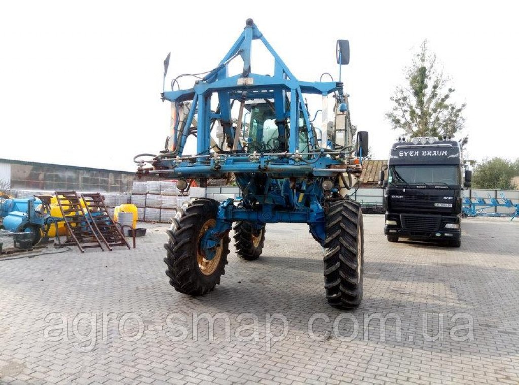 Selbstfahrspritze des Typs Matrot M44D 3750,  in Горохів (Bild 4)