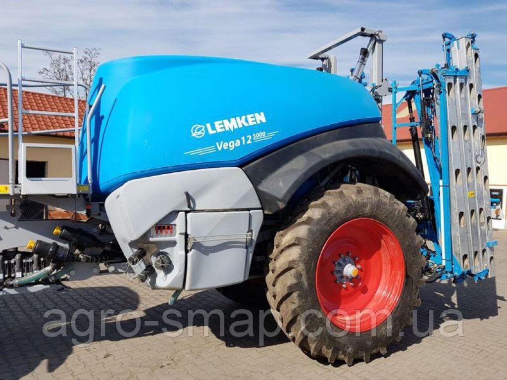 Weinbauspritze des Typs Lemken Vega 12/5000,  in Горохів (Bild 1)