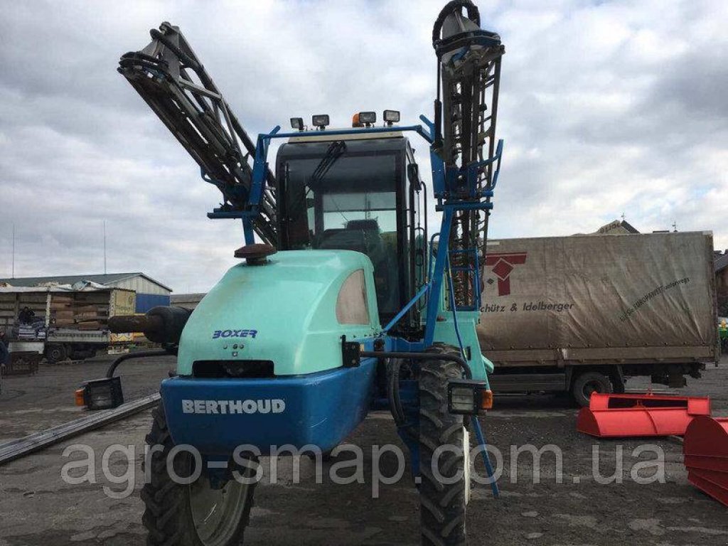 Selbstfahrspritze des Typs Berthoud Boxer 3000,  in Горохів (Bild 2)