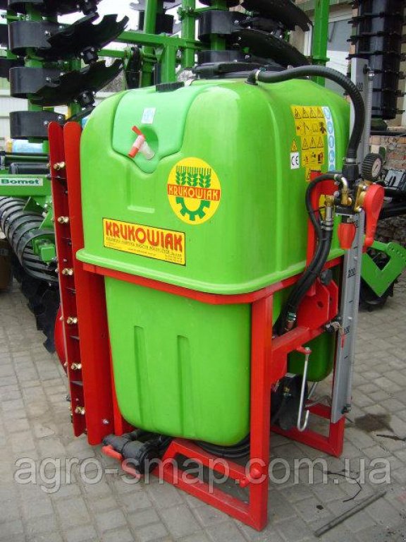 Anbauspritze des Typs Krukowiak Tajfun 600,  in Горохів (Bild 1)
