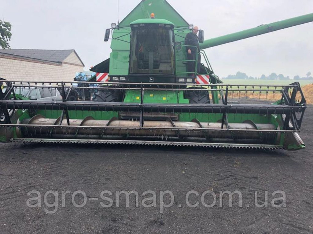 Oldtimer-Mähdrescher des Typs John Deere 2266 Extra, Neumaschine in Горохів (Bild 4)