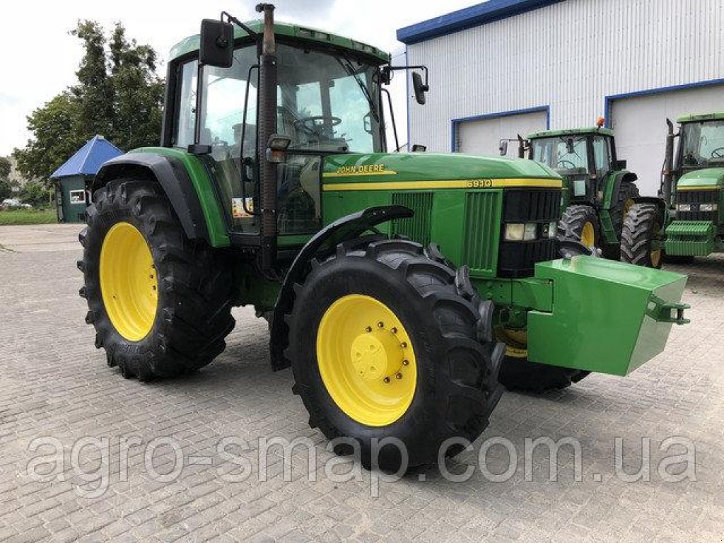 Oldtimer-Traktor des Typs John Deere 6910, Neumaschine in Горохів (Bild 5)